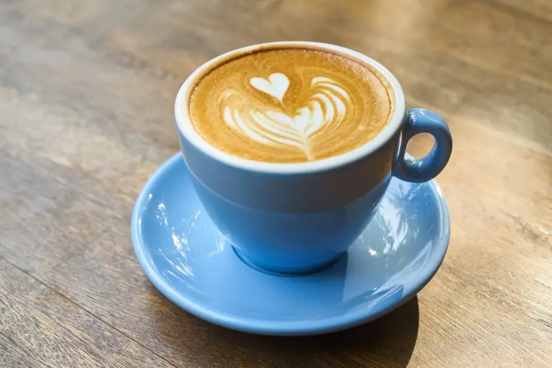Kafa sa latte artom